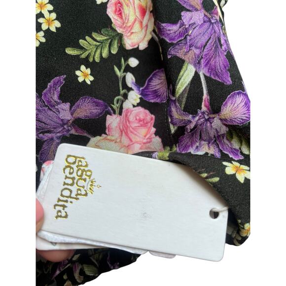 Agua Bendita Leah Dreaming Crop Top, Smocked | Womens L, Black Floral NEW - Picture 7 of 8